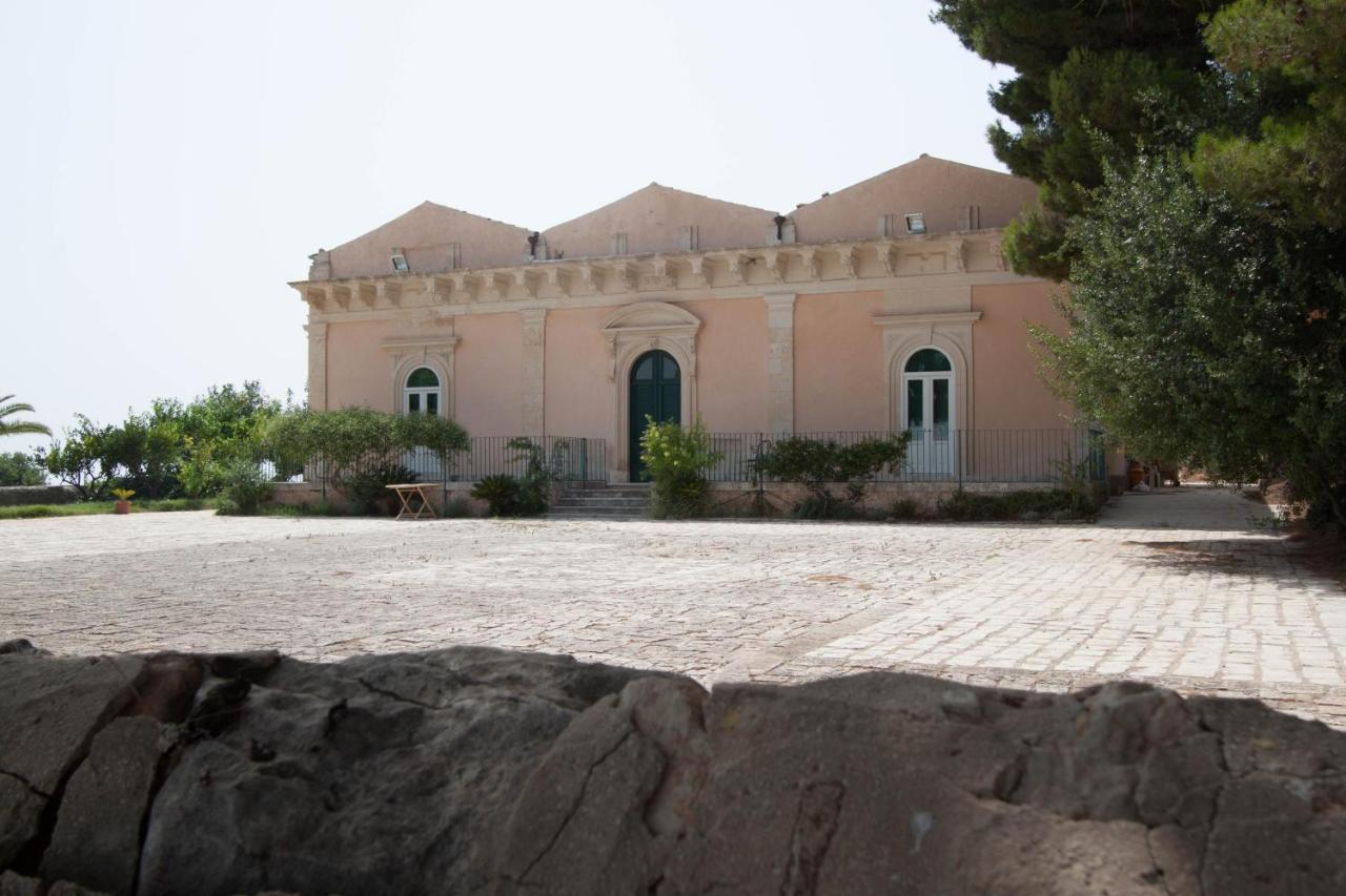 فندق Torre Del Mare إيسبيكا المظهر الخارجي الصورة