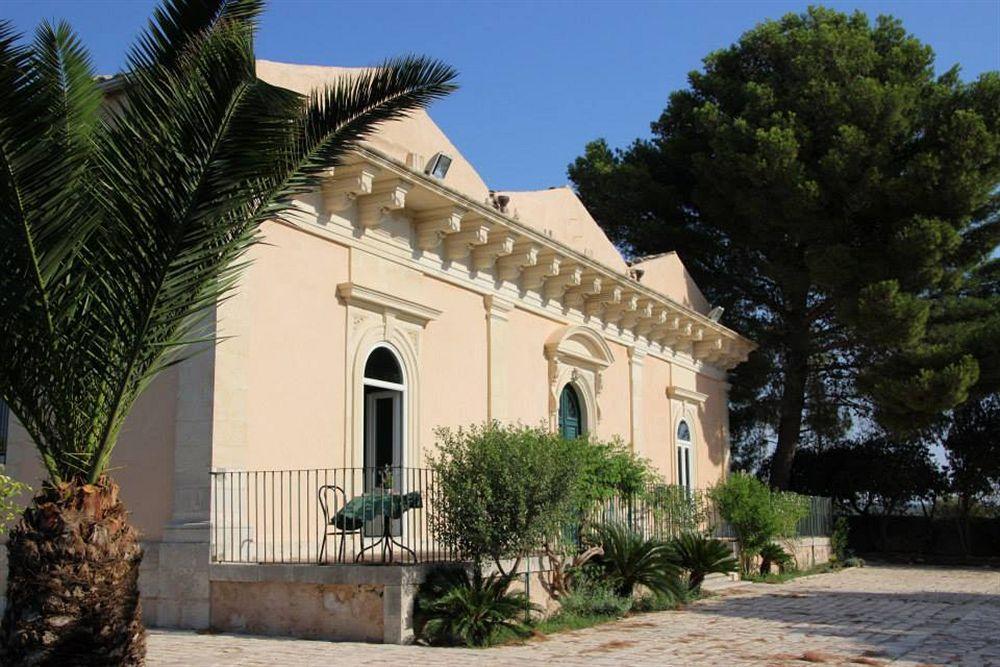 فندق Torre Del Mare إيسبيكا المظهر الخارجي الصورة